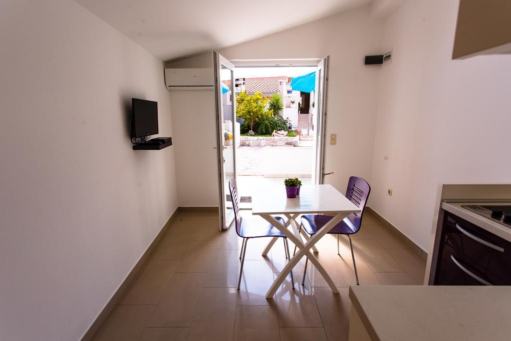 Filip Apartment Omiš Chambre photo