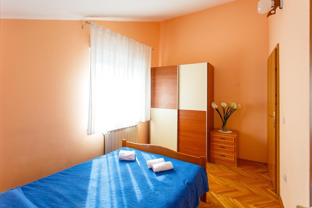 Filip Apartment Omiš Chambre photo